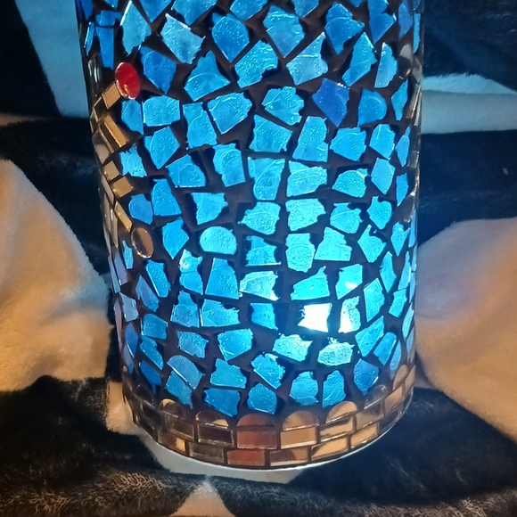 Mosaic snowflake candle holder from yankee candle - Picture 2 of 4